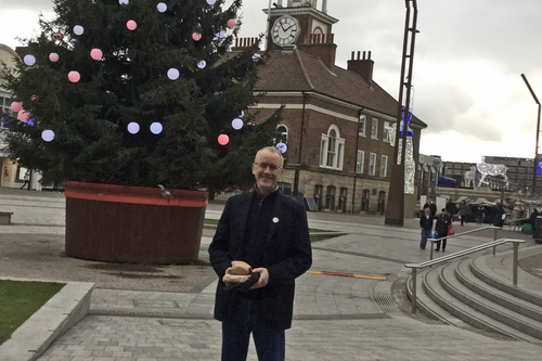 Brendan in High Street at Christmas